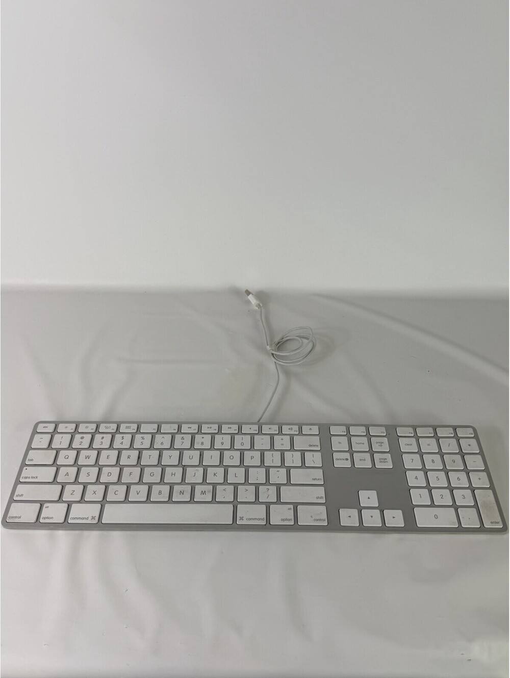 Apple Extended Keyboard - USB wired, slim - A1243 - complete and working